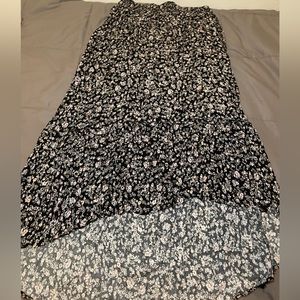 HIPPIE ROSE Floral Print Flowey MIDI Skirt | Size Medium
